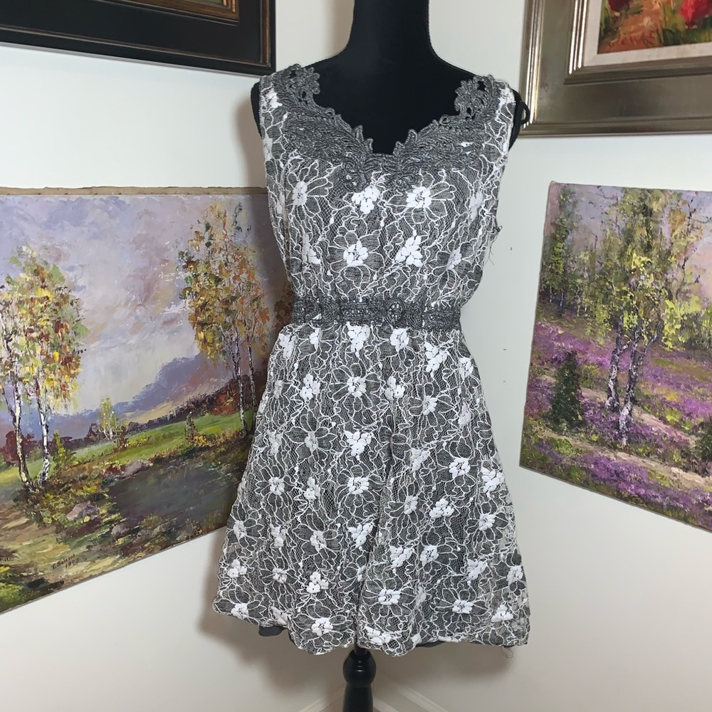 🐠 MAX STUDIO dress size L